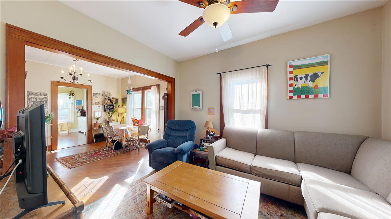1112 2nd Avenue Iowa City IA 52240-2002