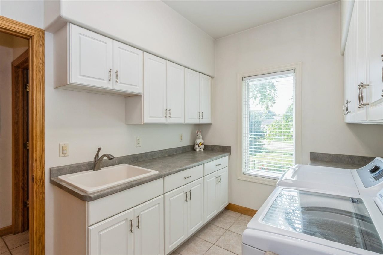 1351 Prairie Grass Lane Iowa City IA 52246