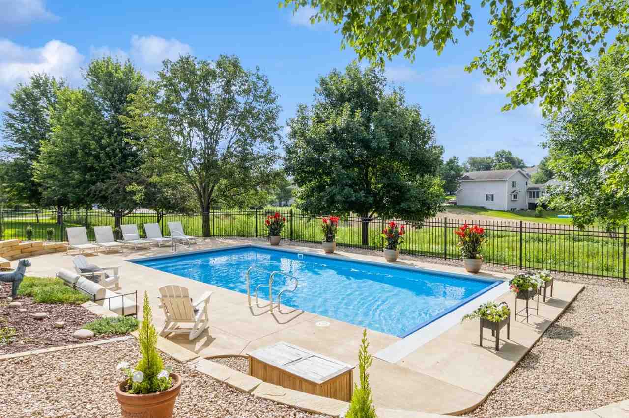 1351 Prairie Grass Lane Iowa City IA 52246