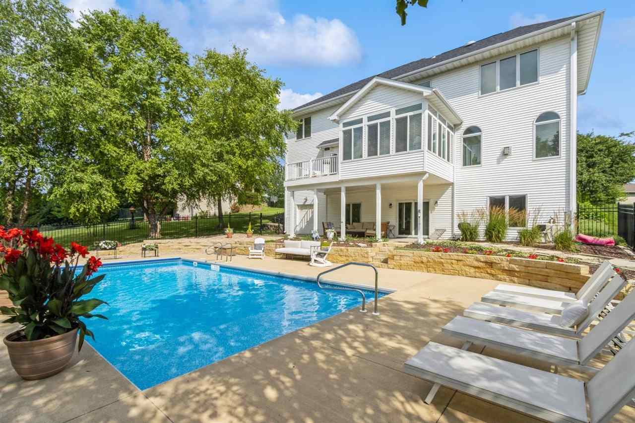 1351 Prairie Grass Lane Iowa City IA 52246