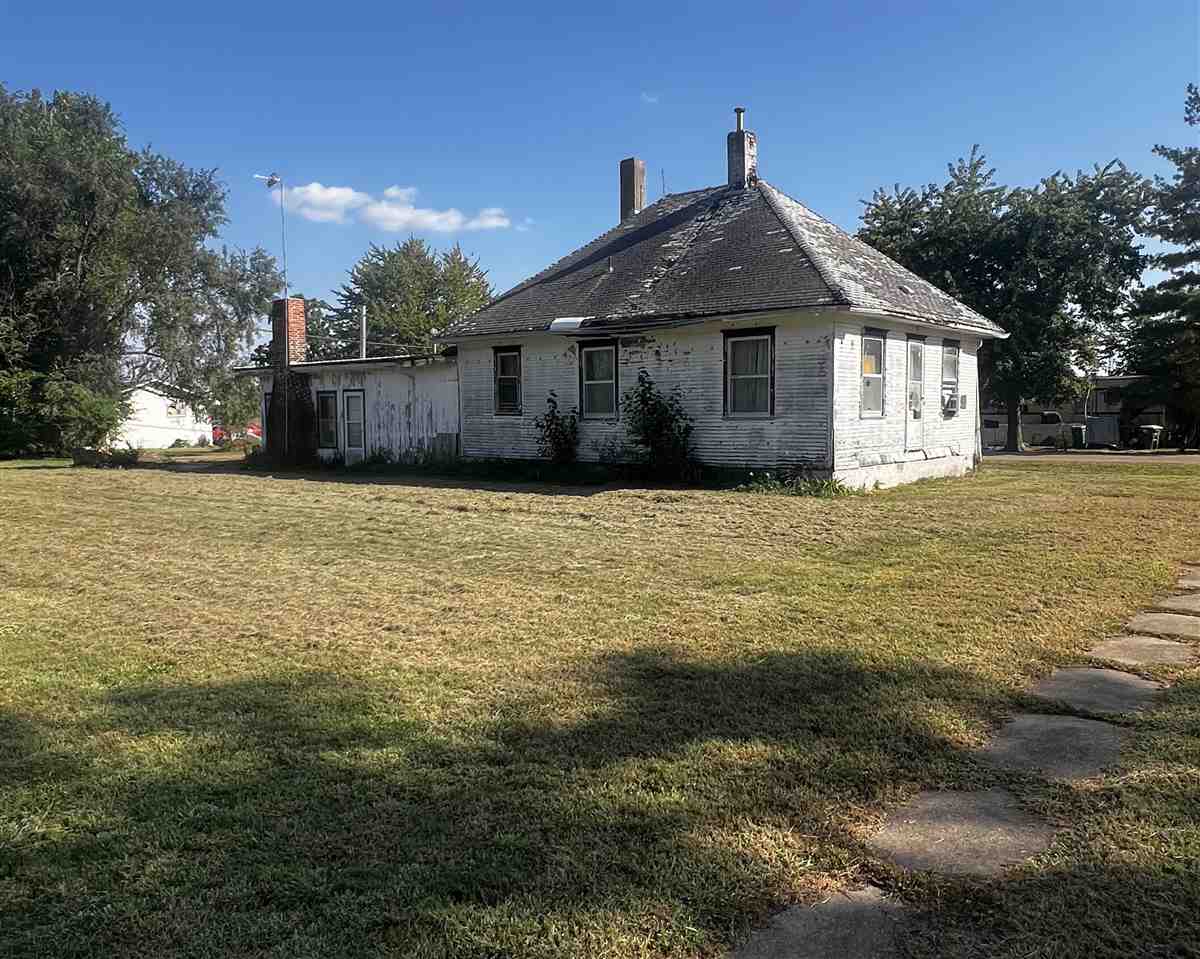 410 S Mechanic Street Brighton IA 52540