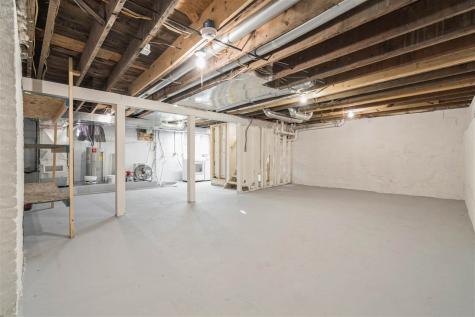 43 Vinton Street Palo IA 52324