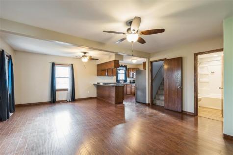 43 Vinton Street Palo IA 52324