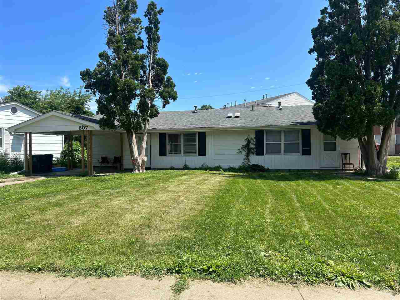 805/807 20th Avenue Coralville IA 52241