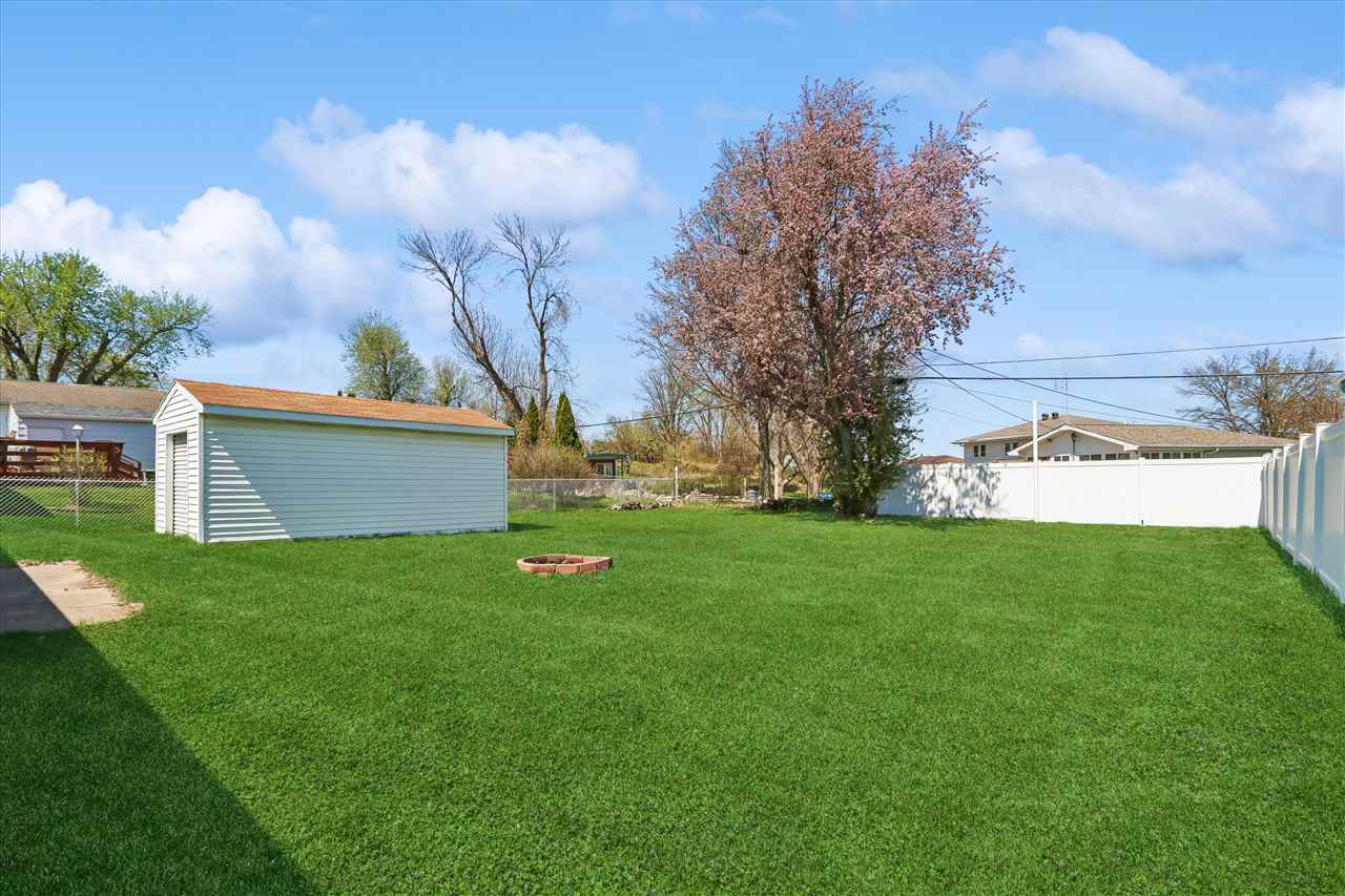 28 SW 29th Avenue Cedar Rapids IA 52404