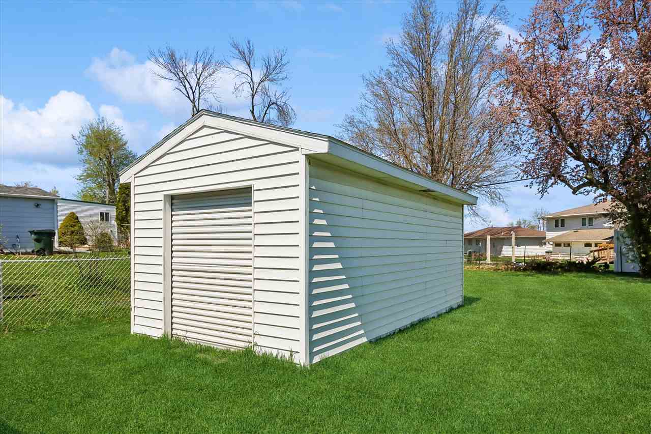 28 SW 29th Avenue Cedar Rapids IA 52404