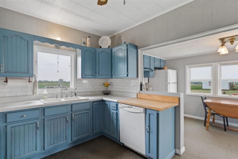 9996 W Avenue Columbus Junction IA 52738-0000