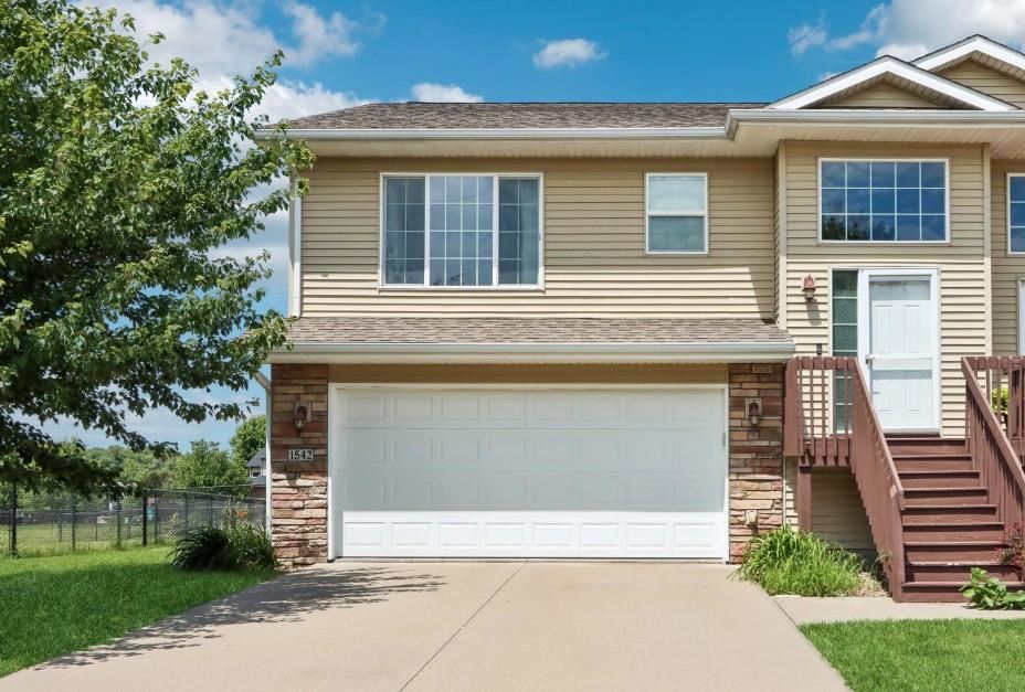 1542 Red Oak Drive North Liberty IA 52317