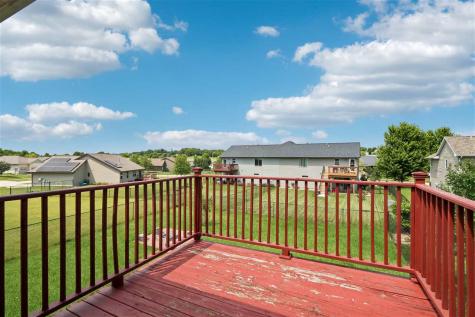 1542 Red Oak Drive North Liberty IA 52317