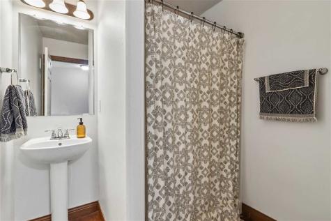 1542 Red Oak Drive North Liberty IA 52317