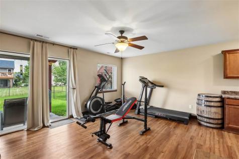 1542 Red Oak Drive North Liberty IA 52317