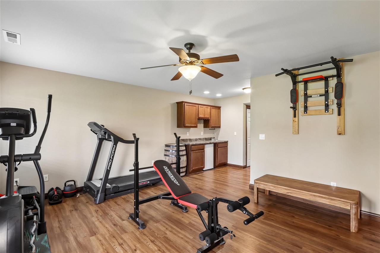 1542 Red Oak Drive North Liberty IA 52317