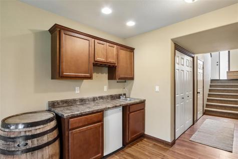 1542 Red Oak Drive North Liberty IA 52317