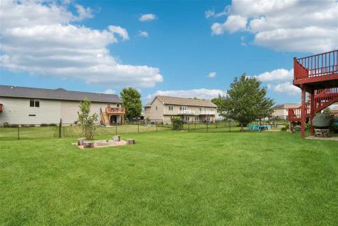 1542 Red Oak Drive North Liberty IA 52317