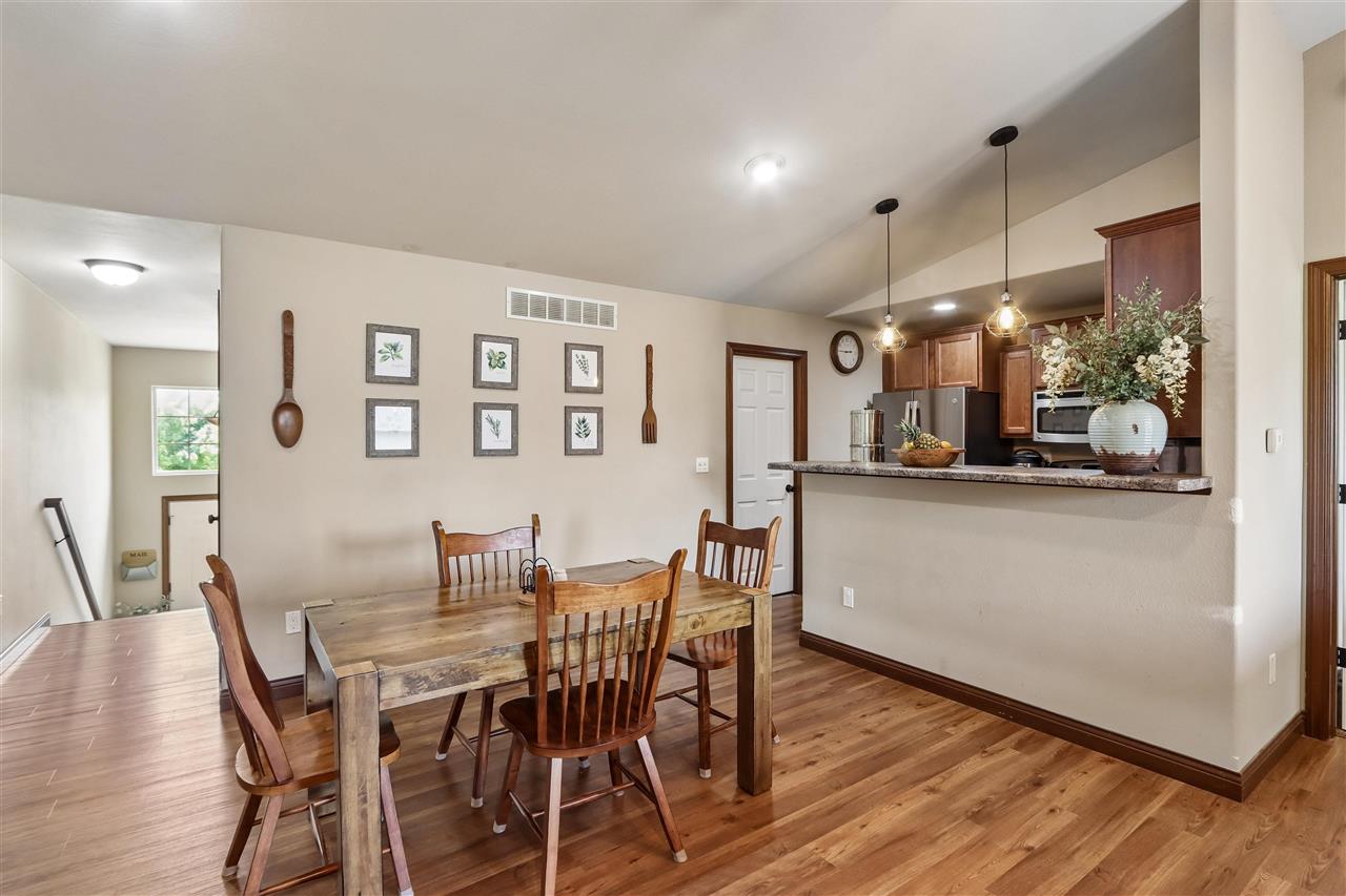 1542 Red Oak Drive North Liberty IA 52317