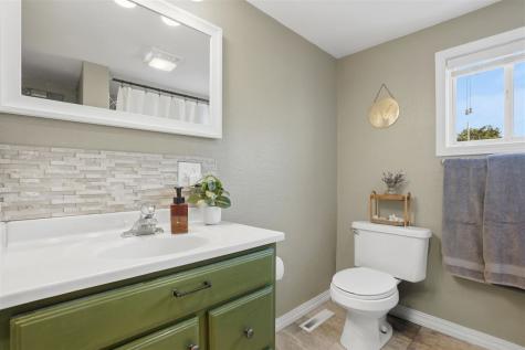 202 W Jayne Street Lone Tree IA 52755