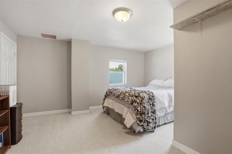 202 W Jayne Street Lone Tree IA 52755