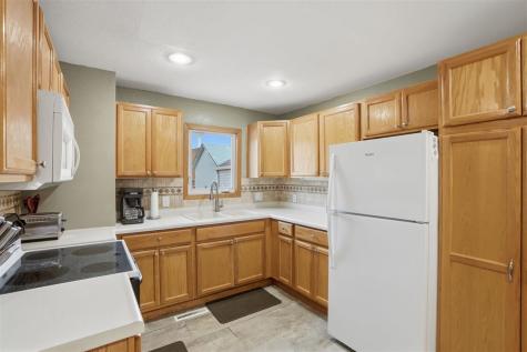 202 W Jayne Street Lone Tree IA 52755