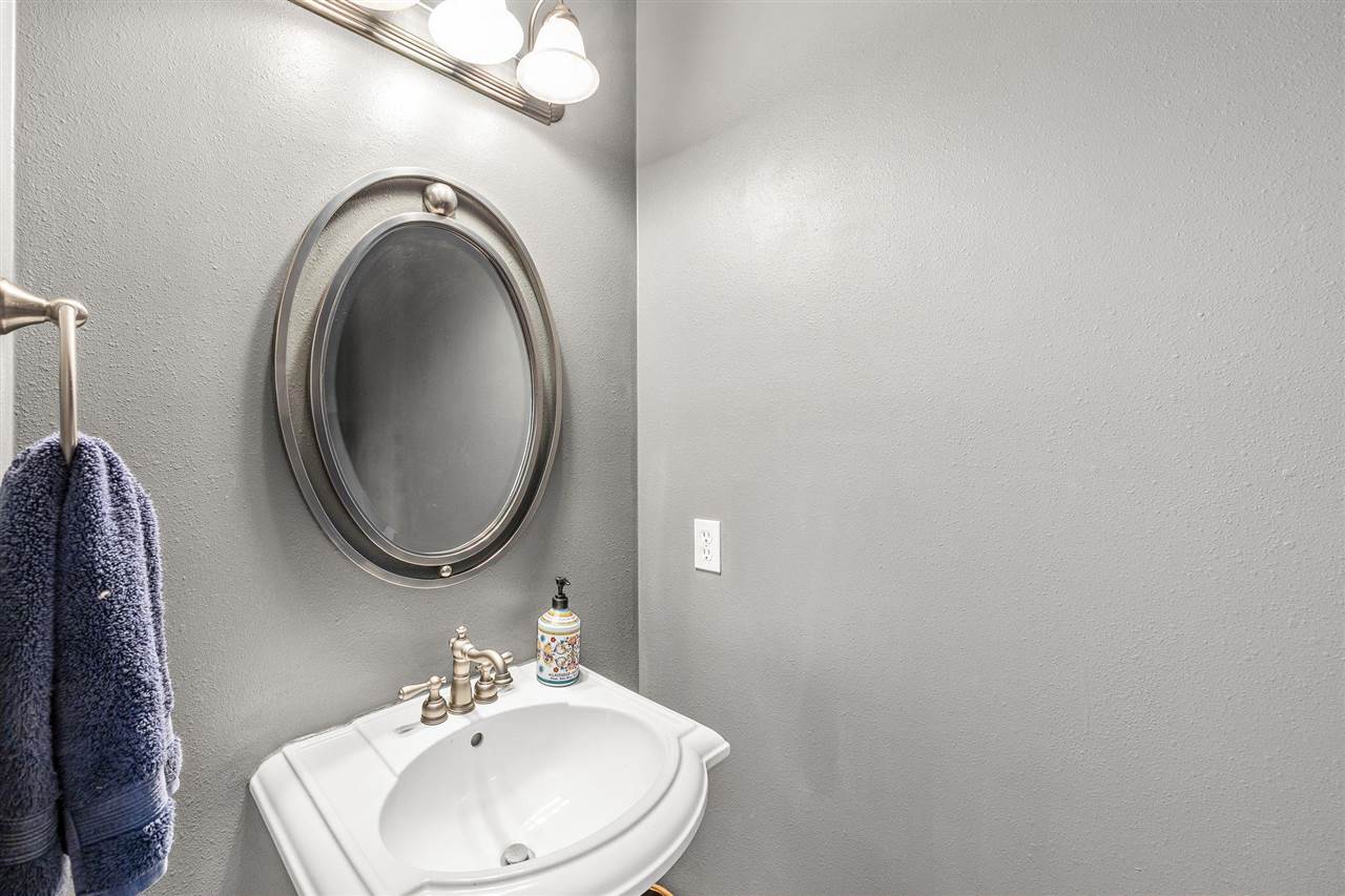 2812 Broken Woods Drive Coralville IA 52241