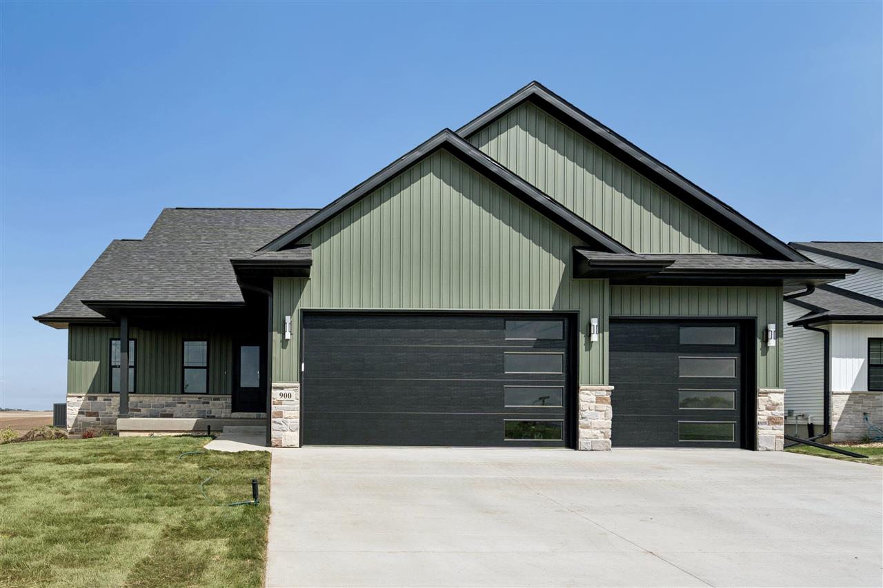 900 Crestview Drive Solon IA 52333