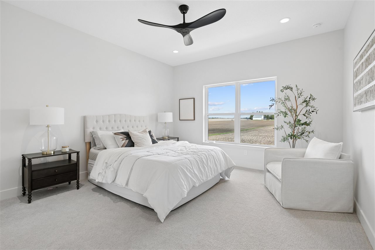 900 Crestview Drive Solon IA 52333
