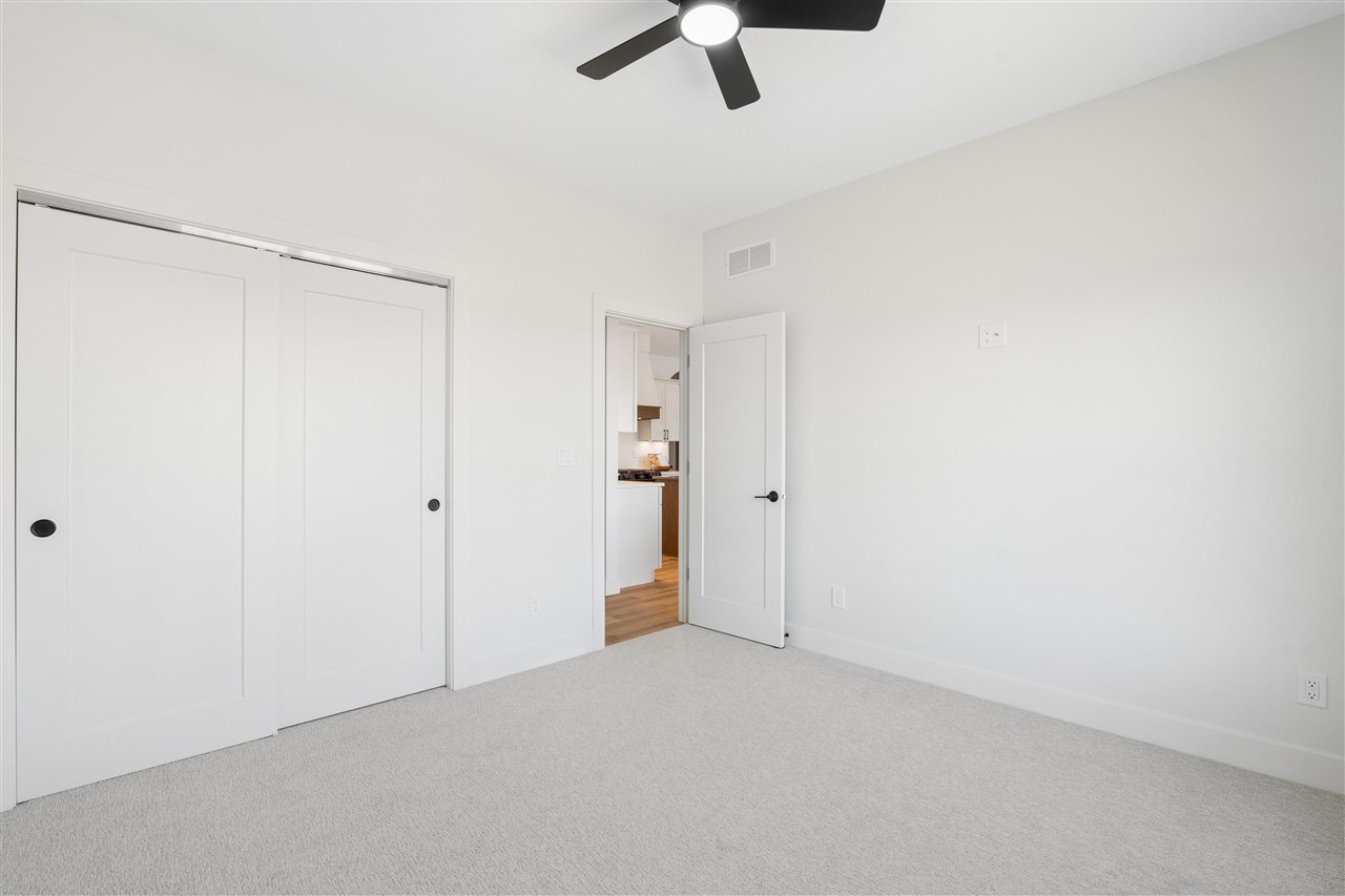 900 Crestview Drive Solon IA 52333