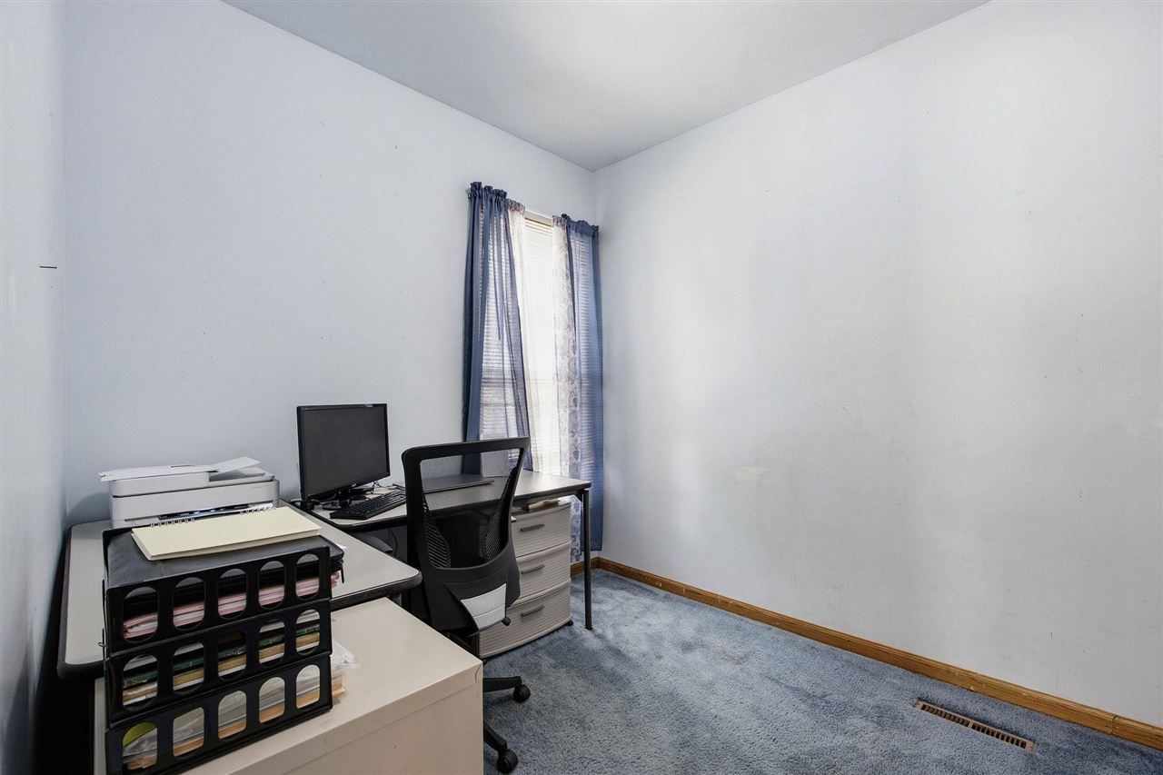 623 E Main Street West Branch IA 52358