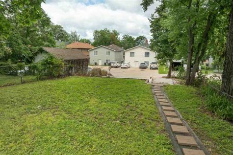 525 S Lucas Street Iowa City IA 52240