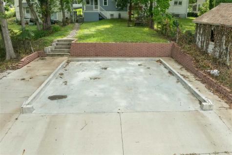 525 S Lucas Street Iowa City IA 52240