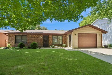 1821 Sterling Court Iowa City IA 52240