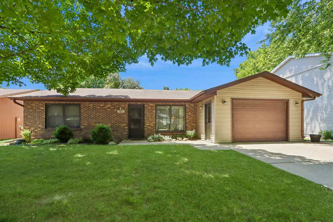 1821 Sterling Court Iowa City IA 52240