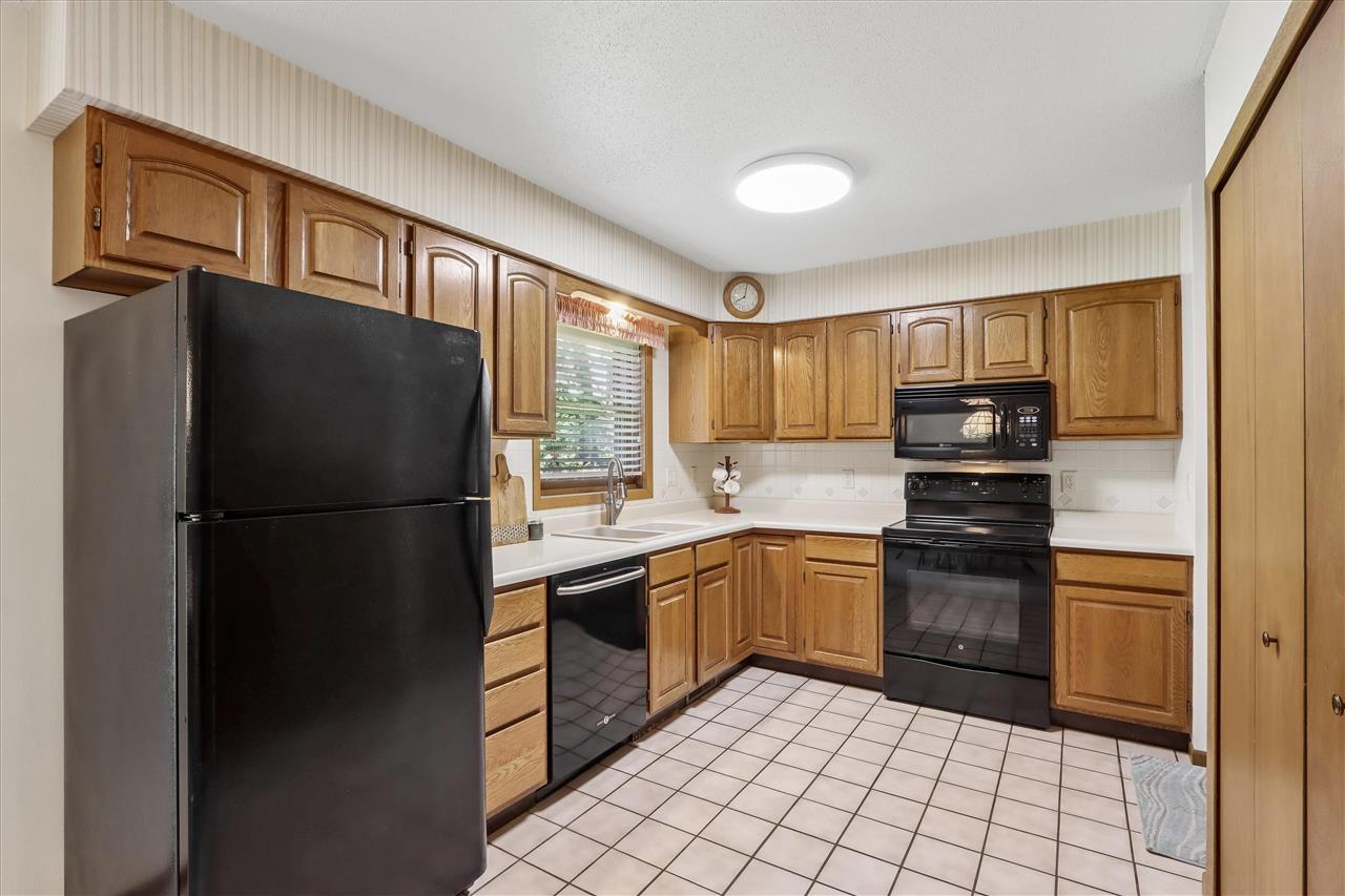 1821 Sterling Court Iowa City IA 52240