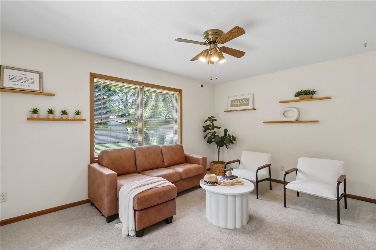 1821 Sterling Court Iowa City IA 52240