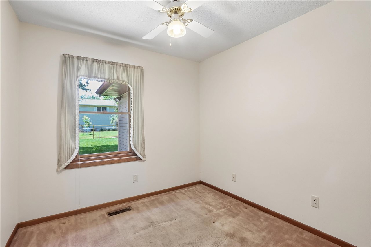 1821 Sterling Court Iowa City IA 52240