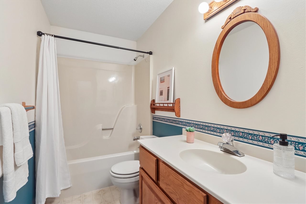 1821 Sterling Court Iowa City IA 52240