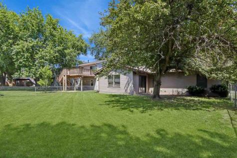 1821 Sterling Court Iowa City IA 52240