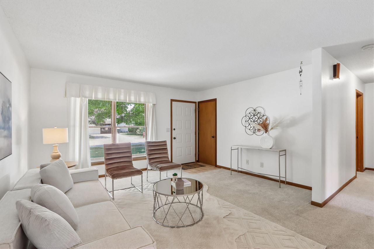 1821 Sterling Court Iowa City IA 52240