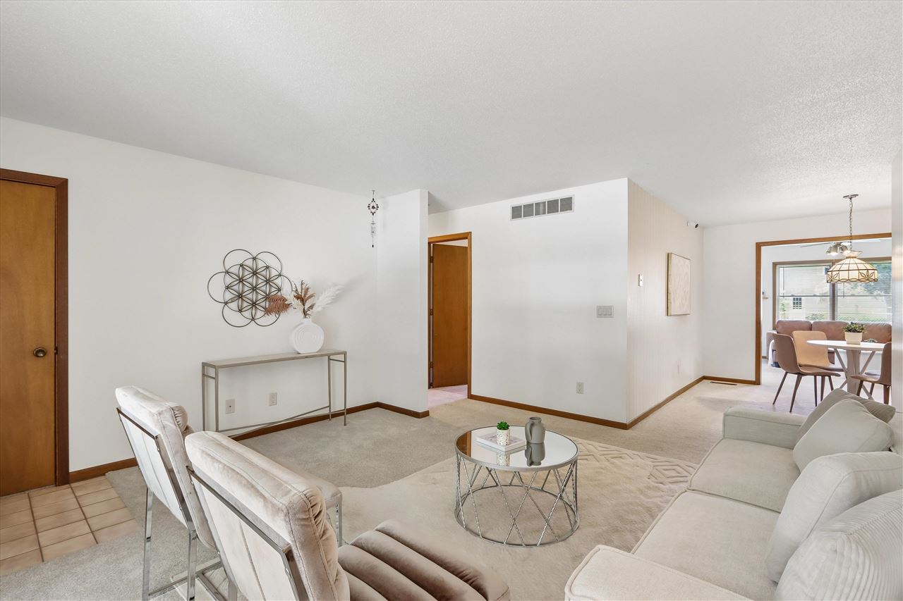 1821 Sterling Court Iowa City IA 52240