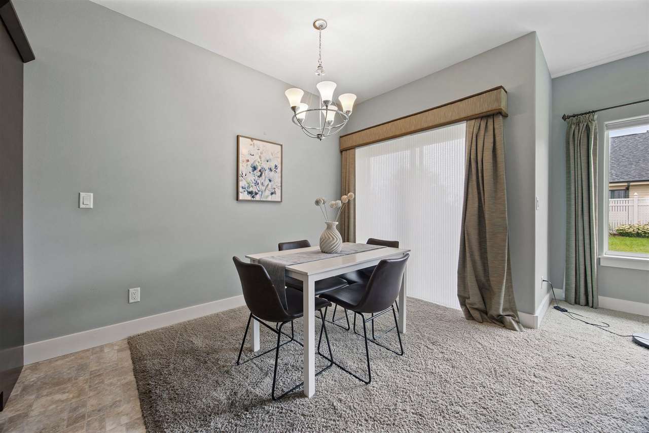 225 Ridgewood Drive Hiawatha IA 52233