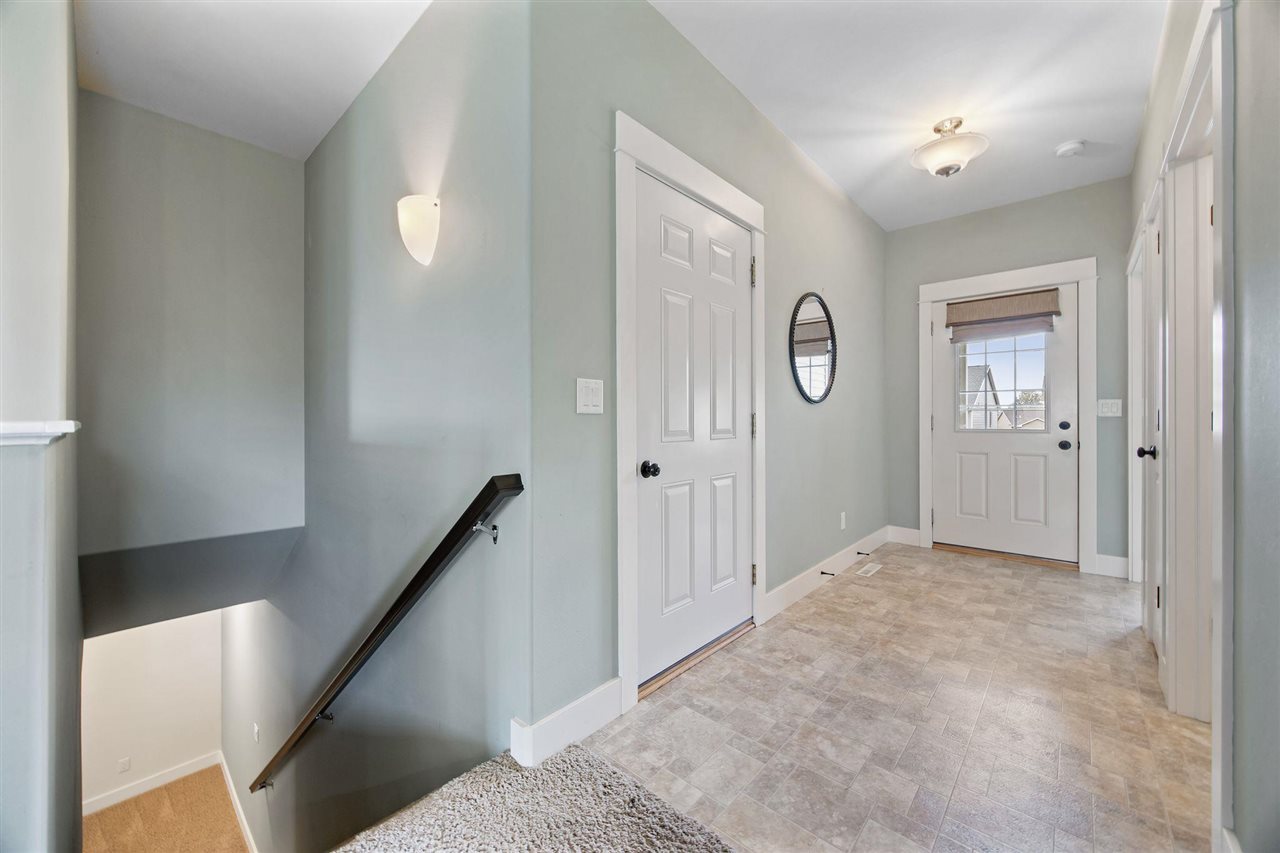 225 Ridgewood Drive Hiawatha IA 52233