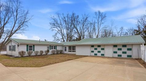 18416 Highway 70 Conesville IA 52739