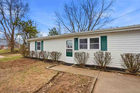18416 Highway 70 Conesville IA 52739