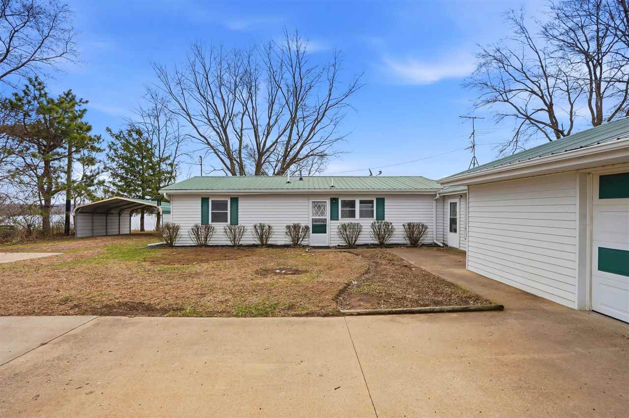 18416 Highway 70 Conesville IA 52739