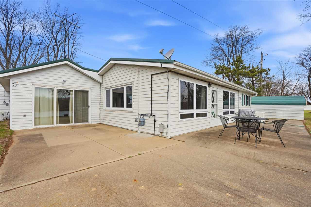 18416 Highway 70 Conesville IA 52739