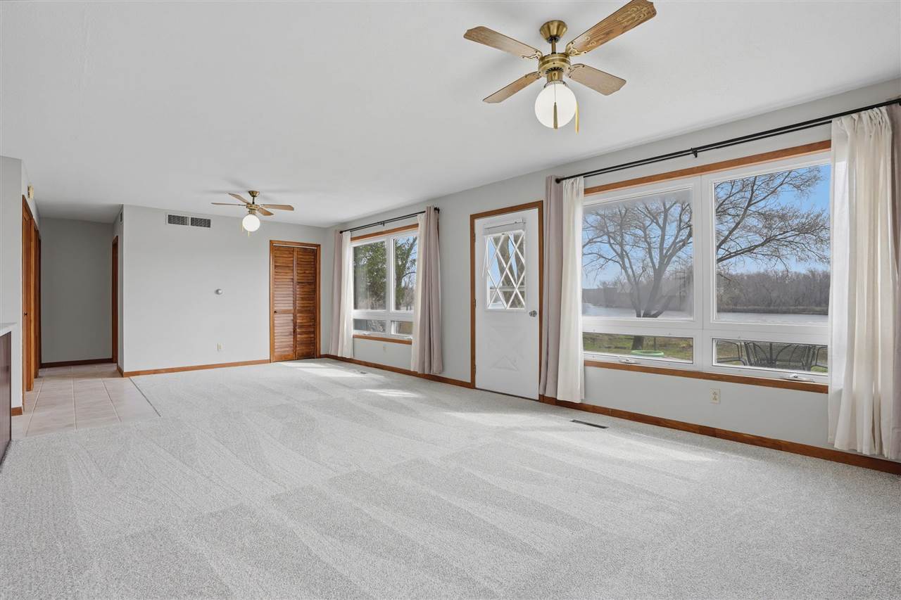 18416 Highway 70 Conesville IA 52739