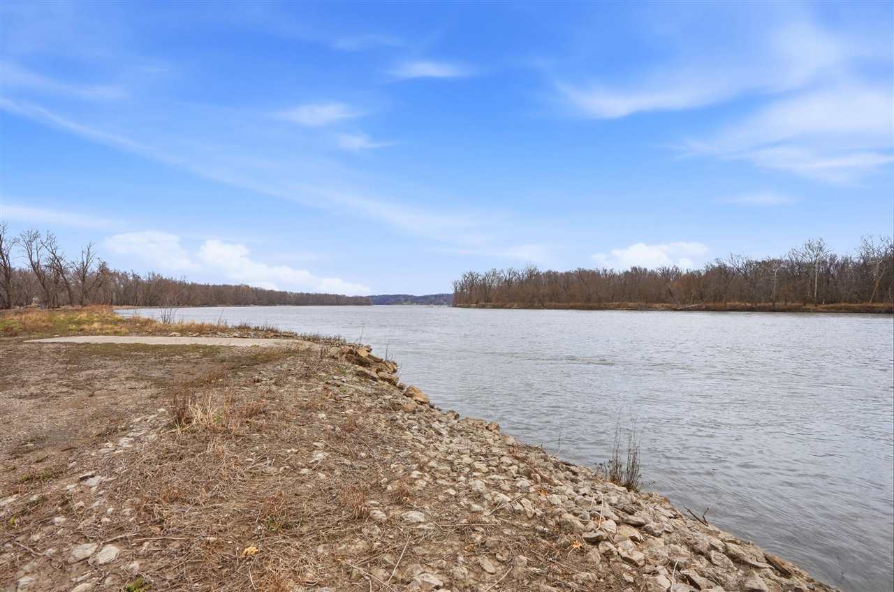 18416 Highway 70 Conesville IA 52739