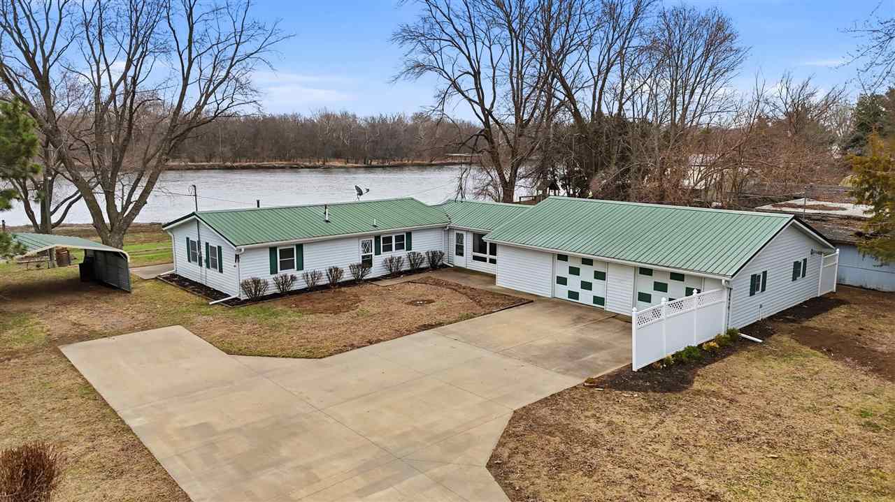 18416 Highway 70 Conesville IA 52739