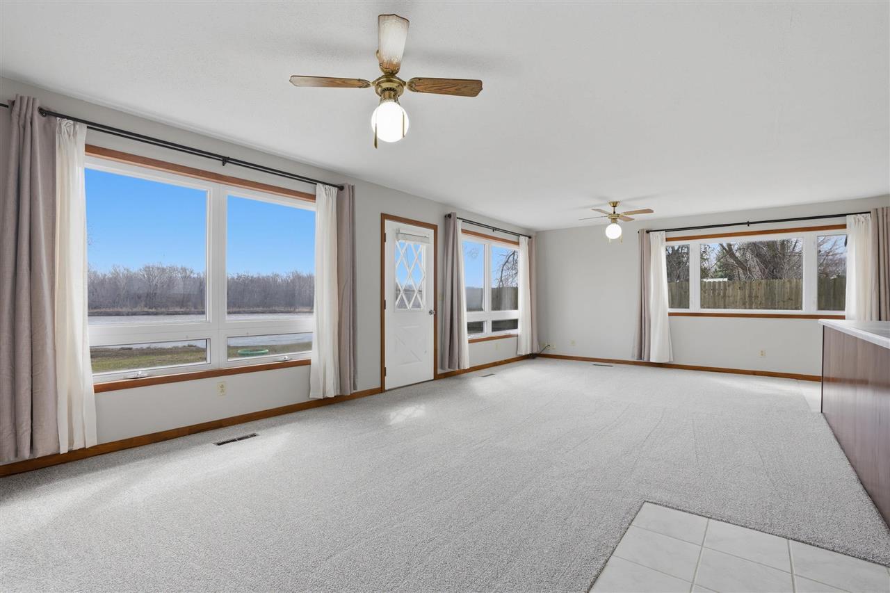 18416 Highway 70 Conesville IA 52739