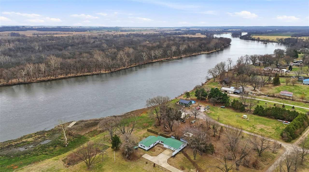 18416 Highway 70 Conesville IA 52739