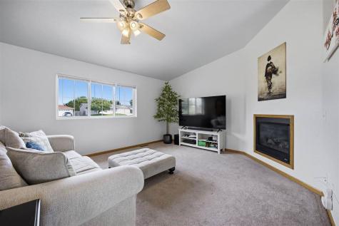 250 S 21st Street Court Marion IA 52302